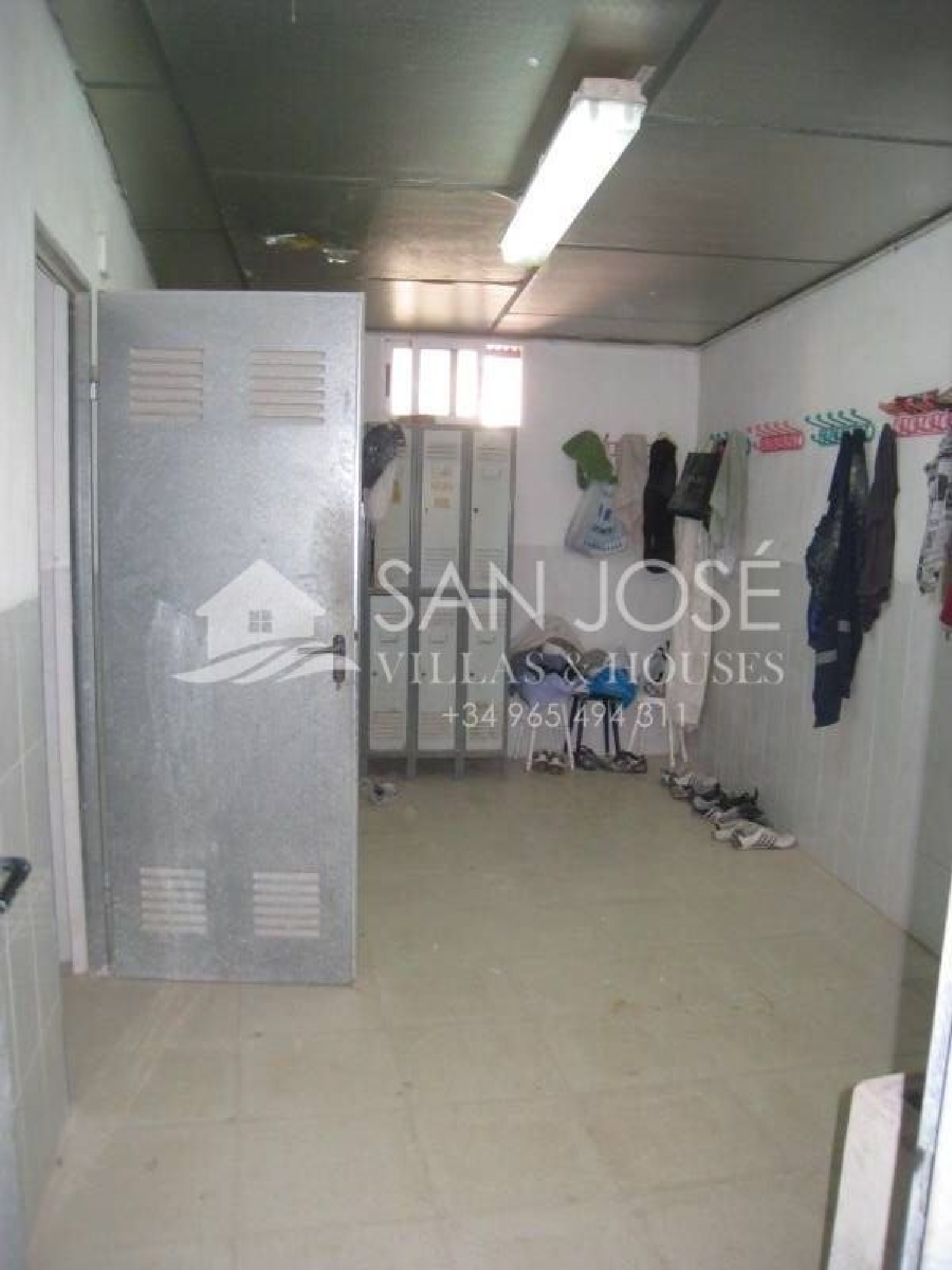  till salu butik Aspe Vinalopó Mitjà 4