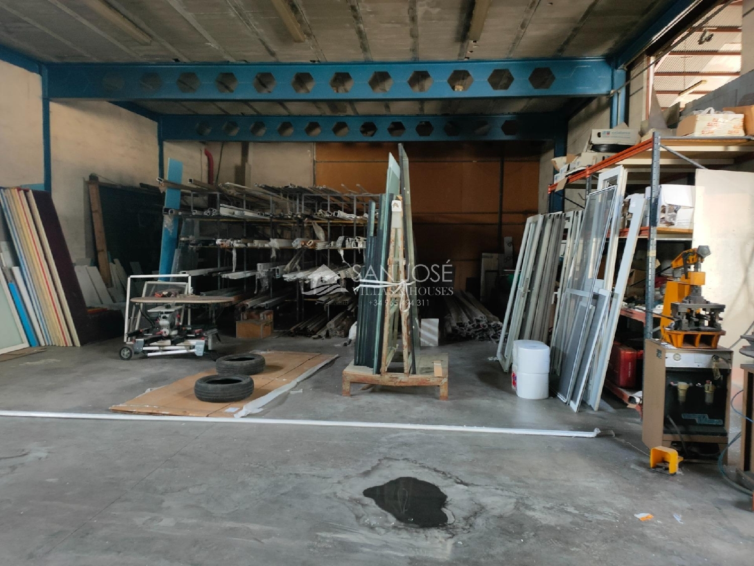  till salu butik Aspe Vinalopó Mitjà 7