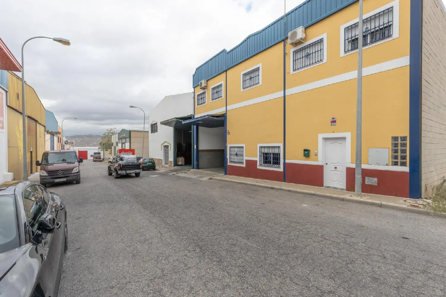 till salu butik Cerro Vidriero Loja 3