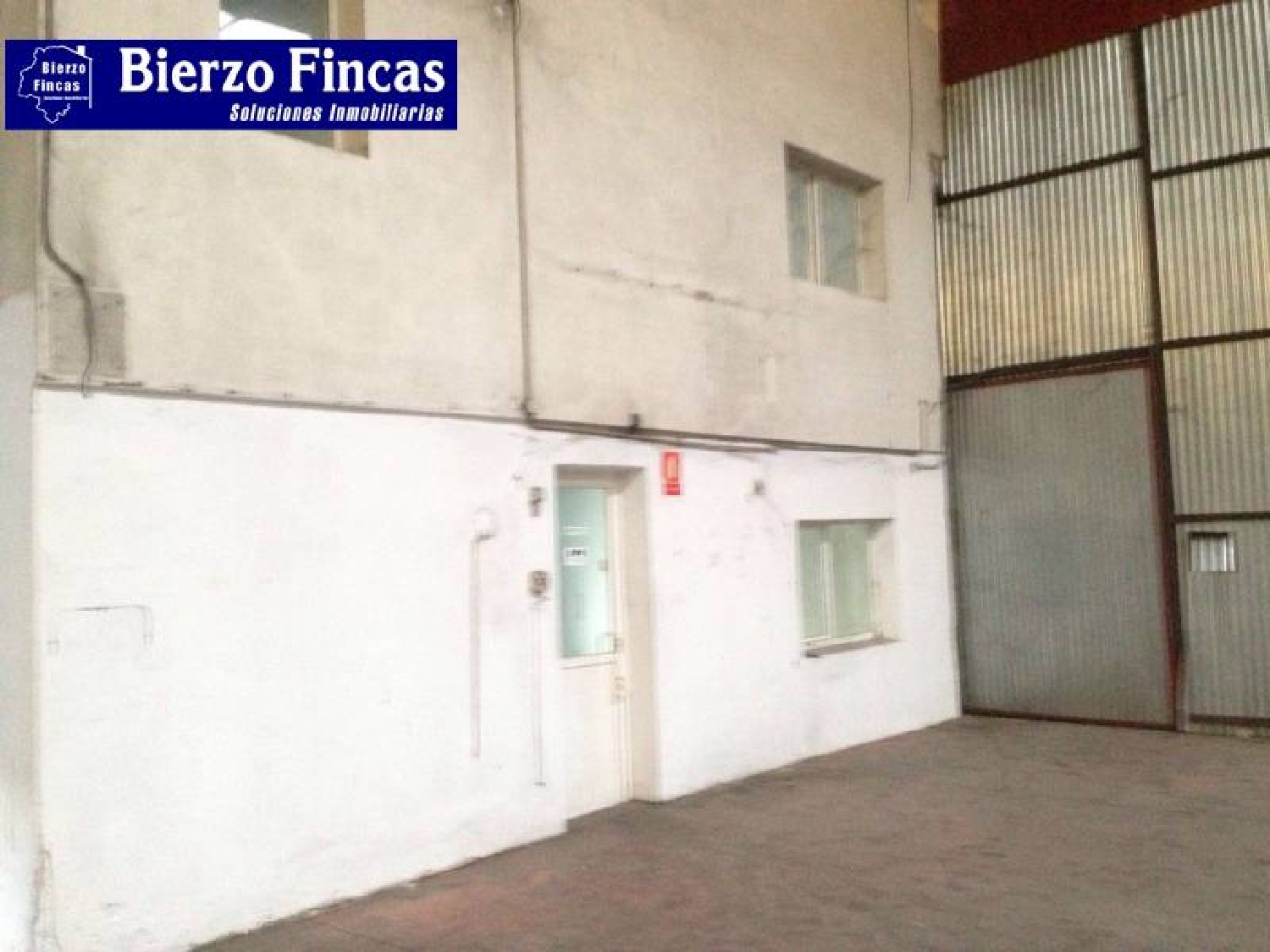  till salu butik Bustillo De Cea Sahagún 5