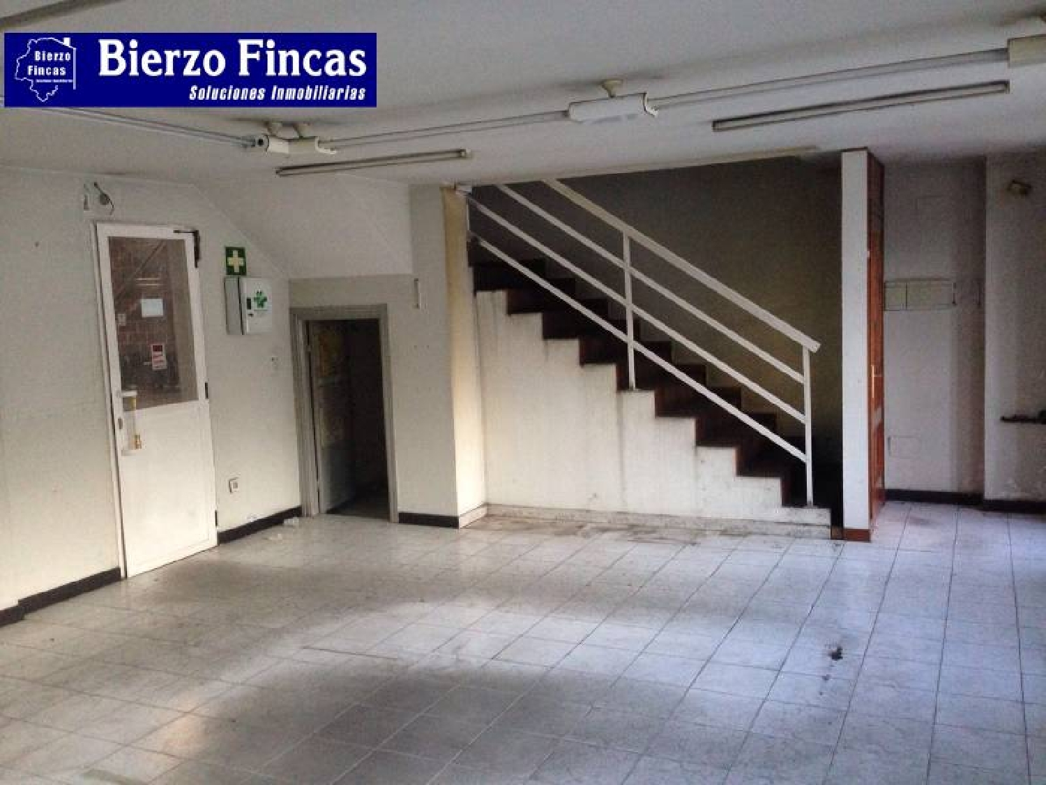  till salu butik Bustillo De Cea Sahagún 4