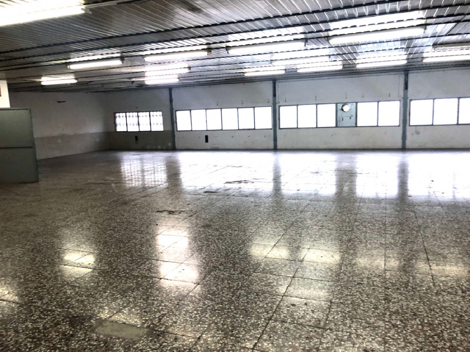  till salu butik Penya Les Aguiles Baix Vinalopó 4