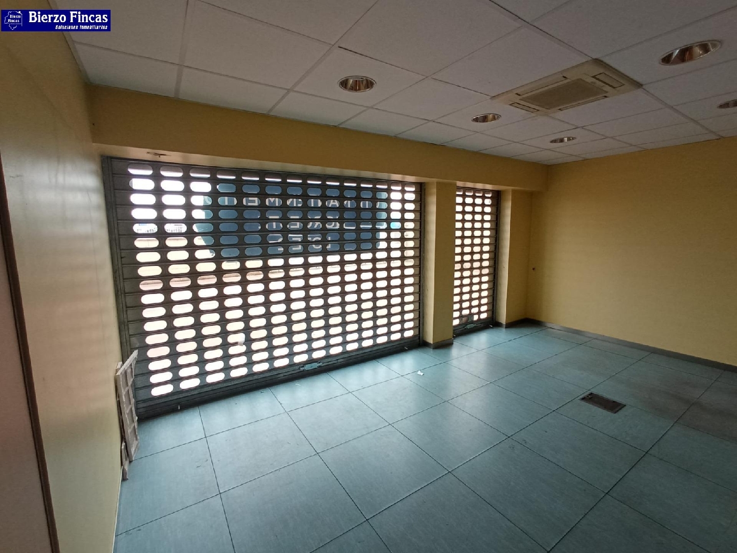  till salu butik Cembranos León 7