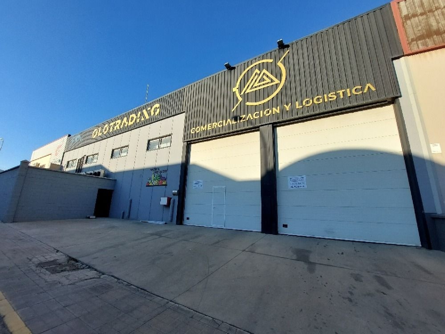  till salu butik El Canal Poniente Almeriense 1