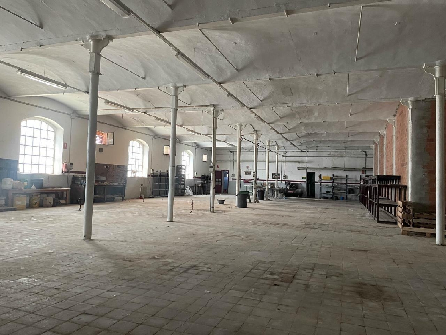  till salu butik El Mojal Bages 1