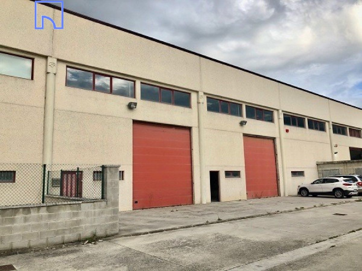  till salu butik Huarte Pamplona 4