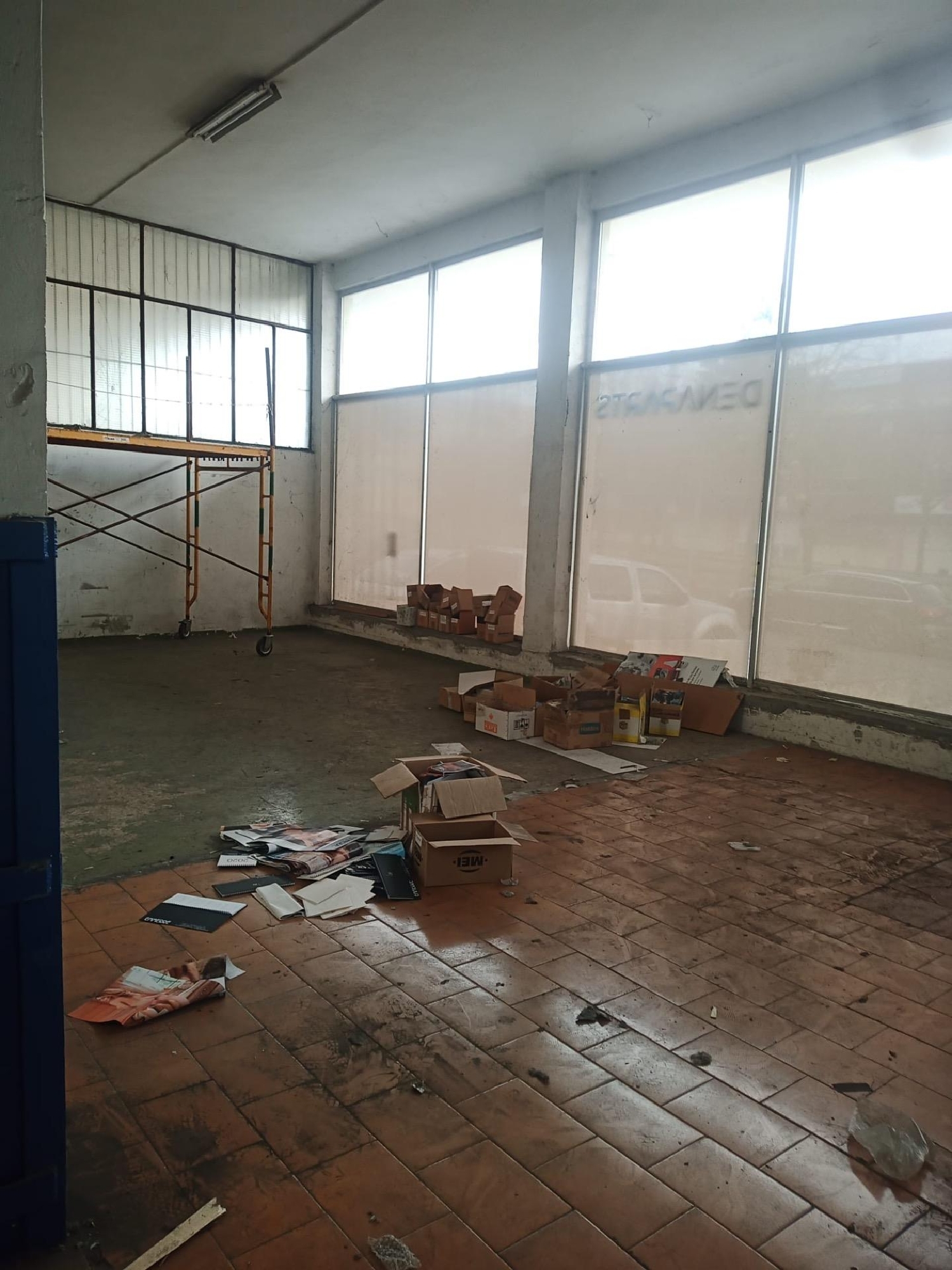 till salu butik Irún 20305 Bidasoa-Txingudi 3