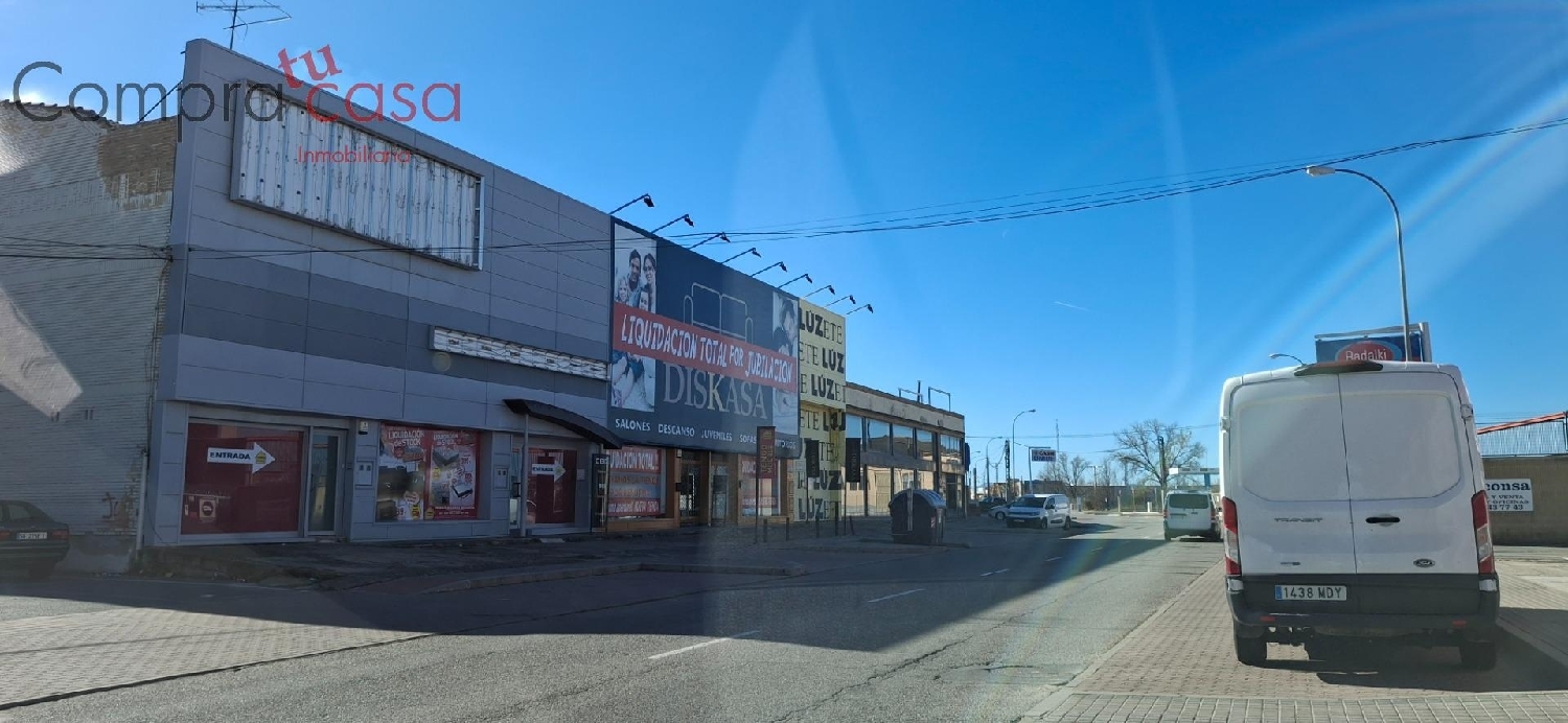  till salu butik La Atalaya Segovia Sur 4