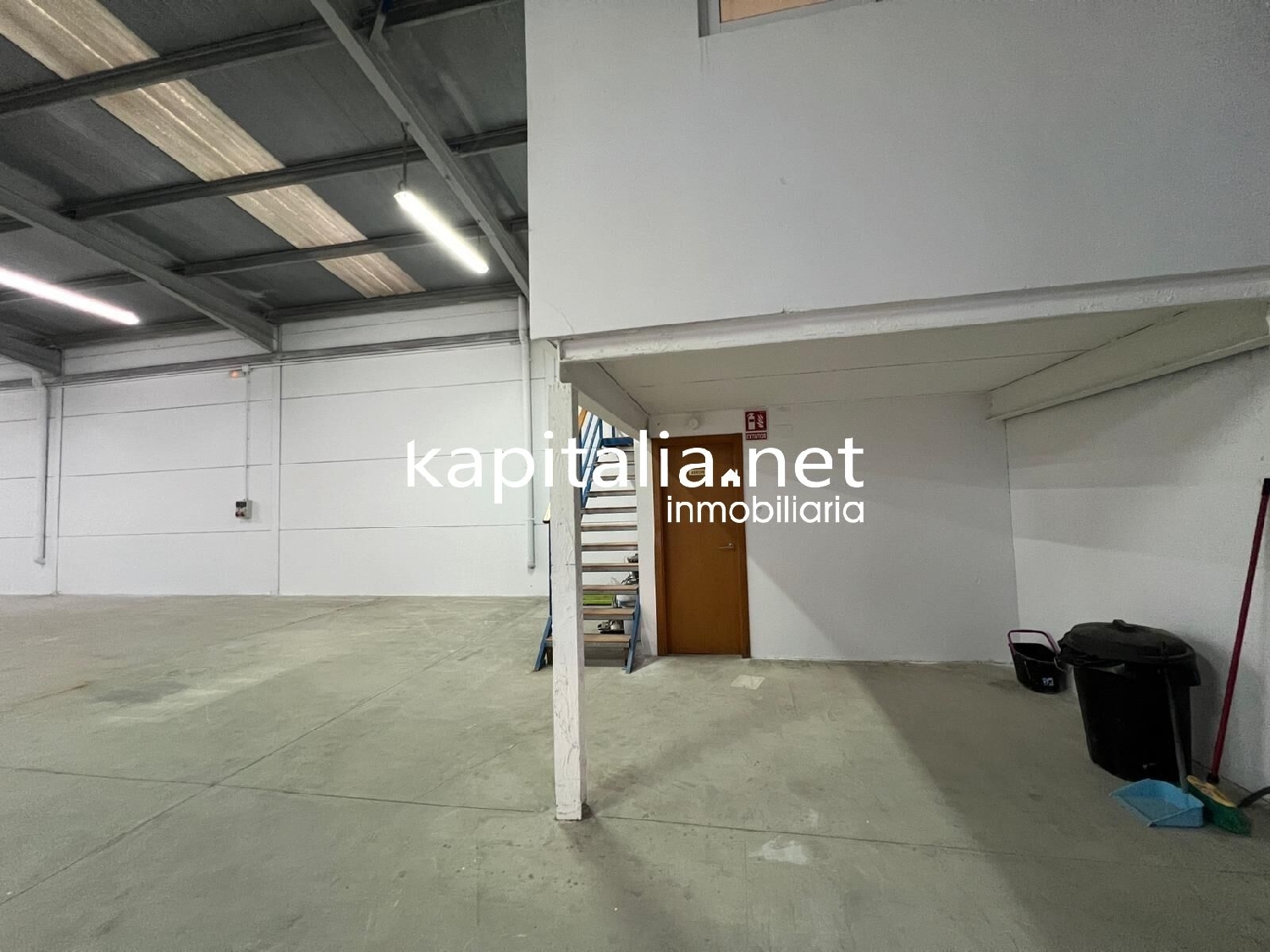  till salu butik Lloma De La Verge Horta Sud 4