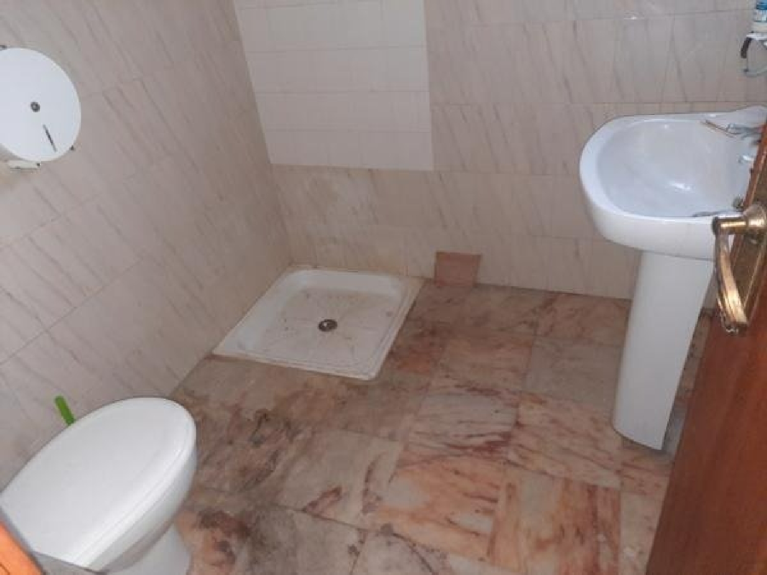  till salu butik Monóvar Vinalopó Mitjà 5