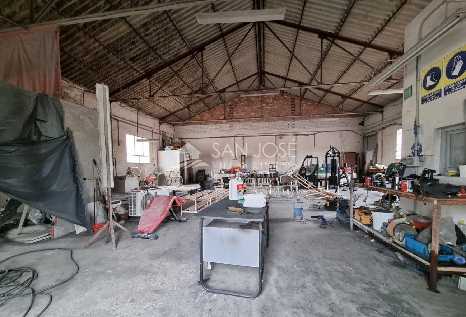  till salu butik Monóvar Vinalopó Mitjà 7