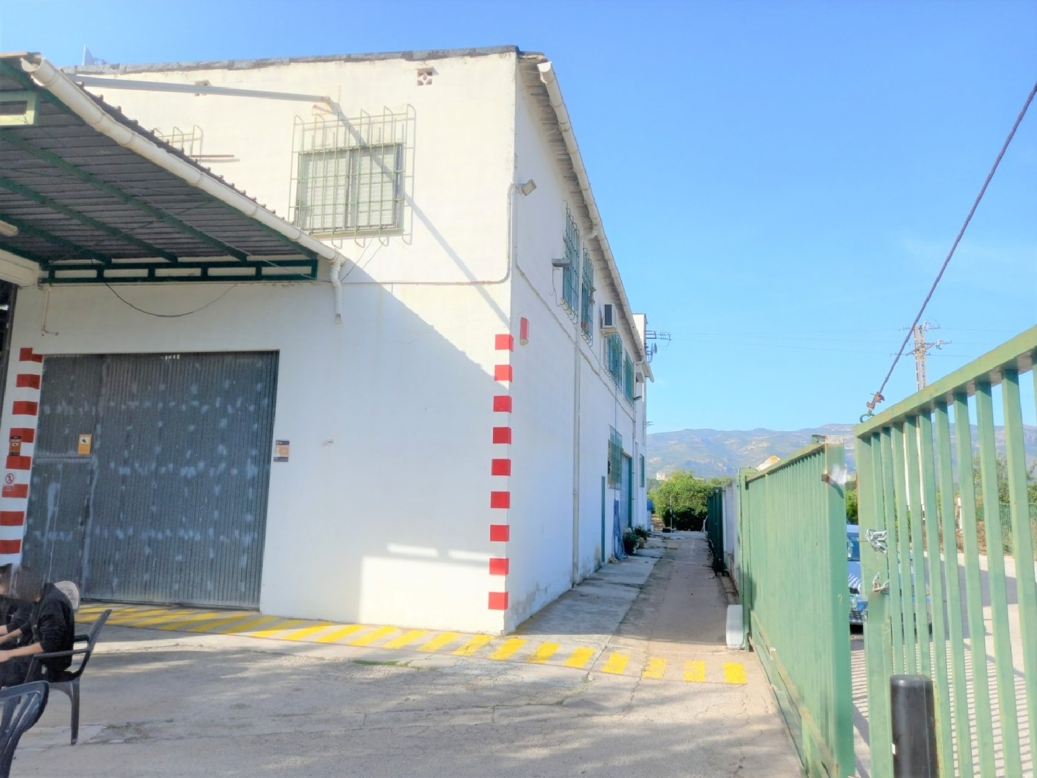  till salu butik Monte Pino Safor 7