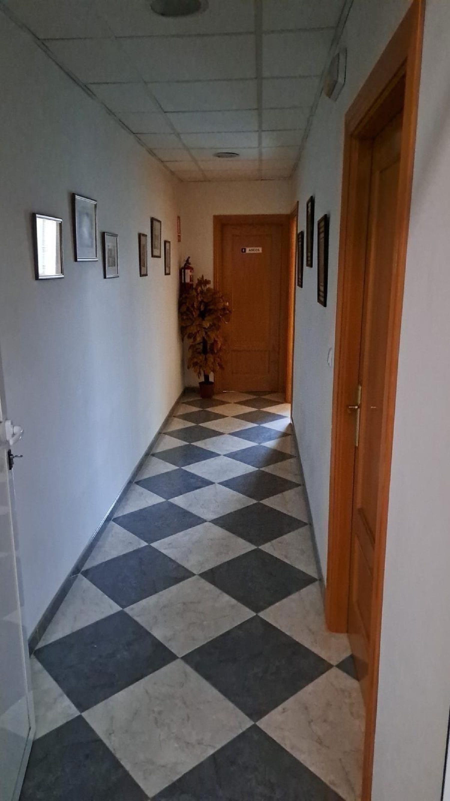  till salu butik Monteluz Vega De Granada 8