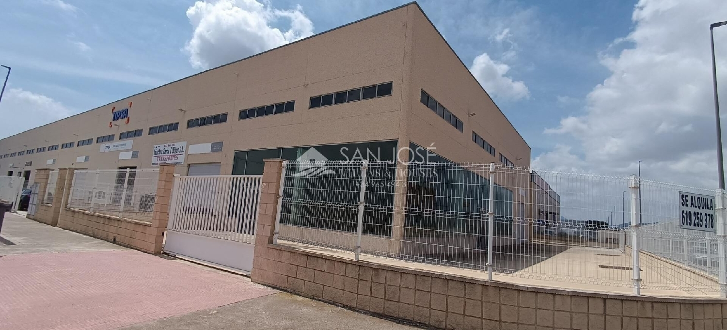 till salu butik Novelda Vinalopó Mitjà 2
