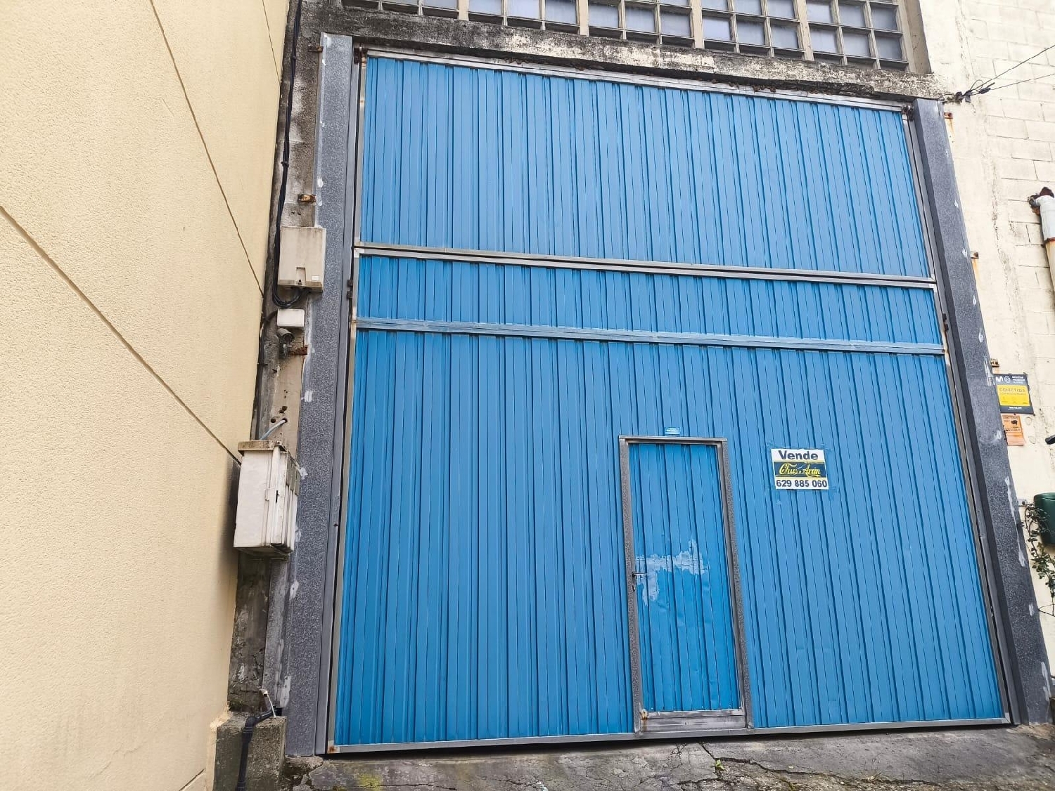  till salu butik Outeiro Coruña 1