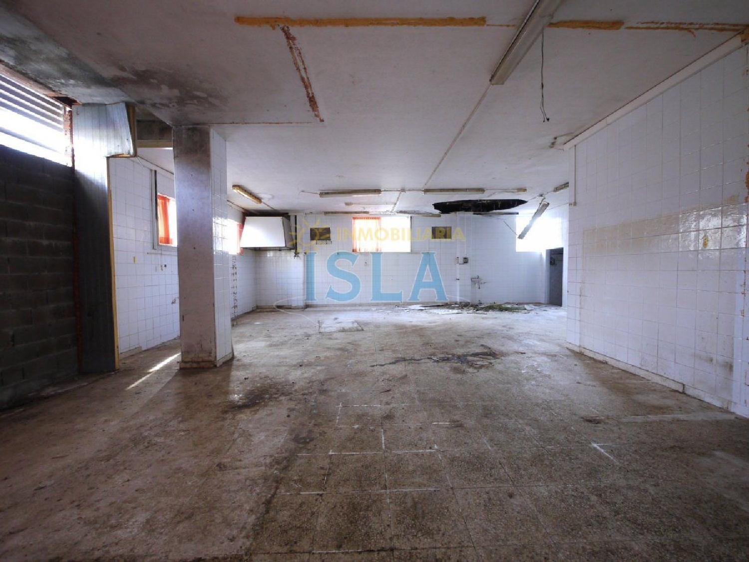  till salu butik Palacio Trasmiera 7