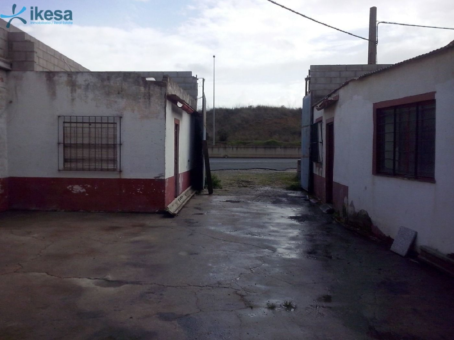till salu butik Nuevo Parque-Los Rosales-Tráfico Pesado Metropolitana De Huelva 2