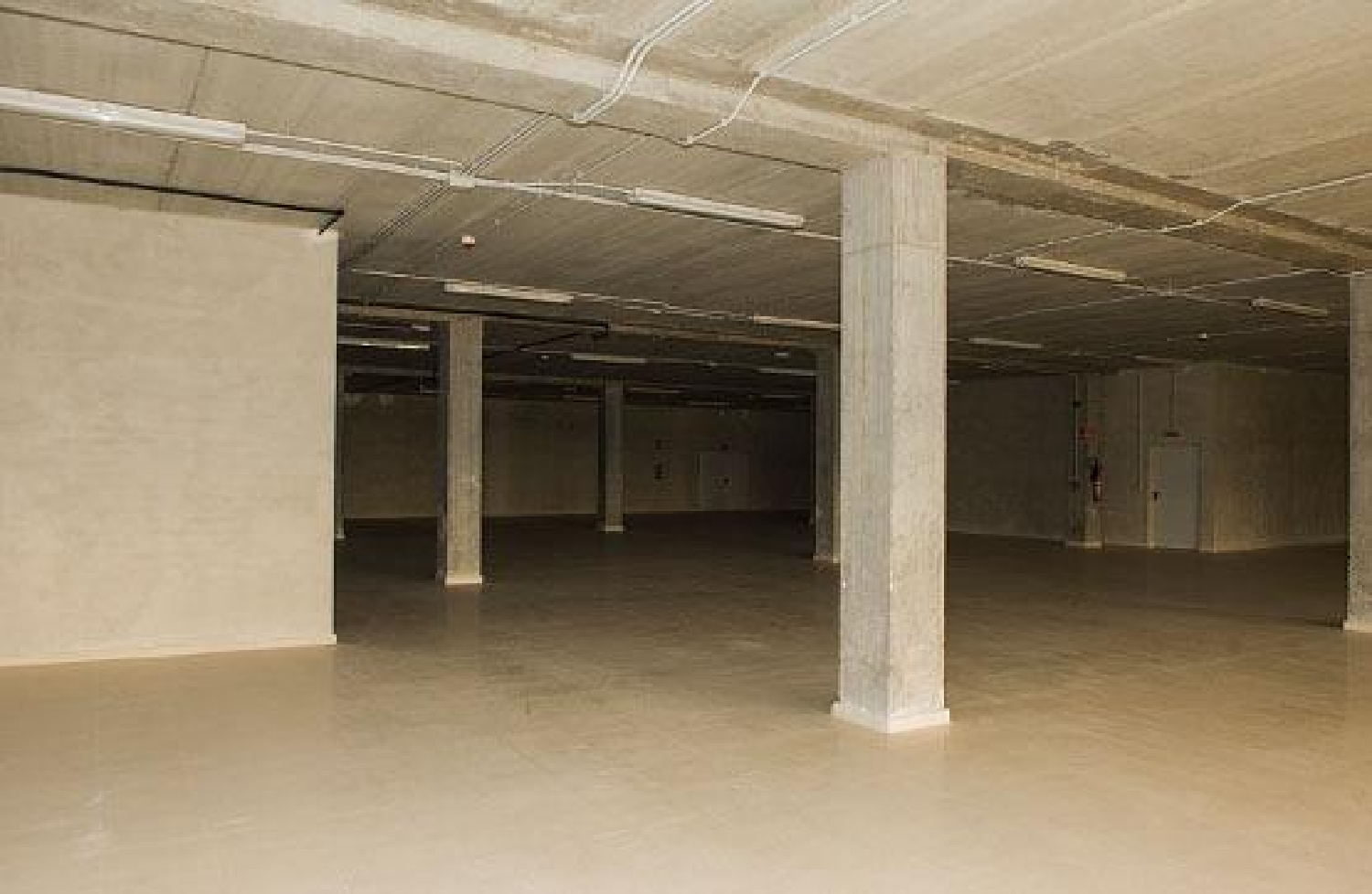 till salu butik Valadares Vigo 8
