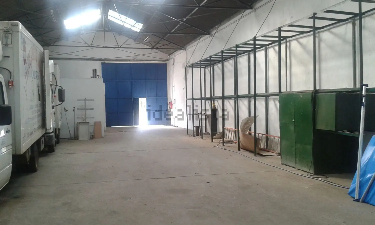  till salu butik Urb. Ciudad Jardín Campo De Calatrava 4