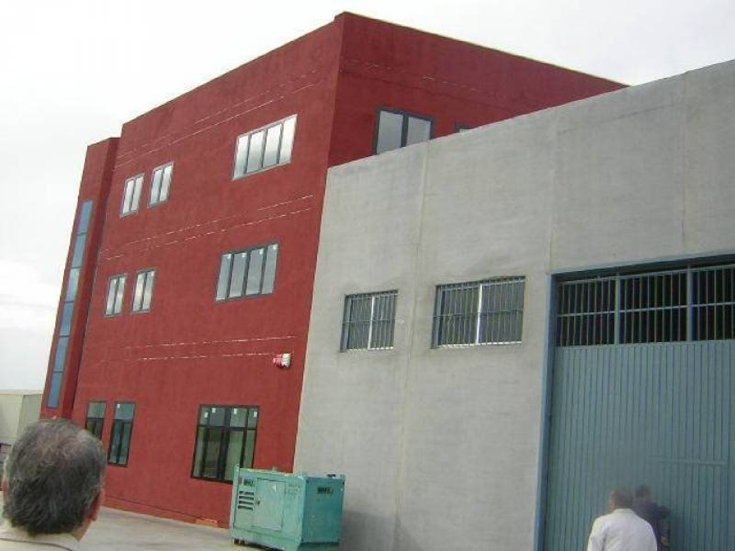  till salu butik Ronda Sur-Ctra De Sevilla Badajoz 4