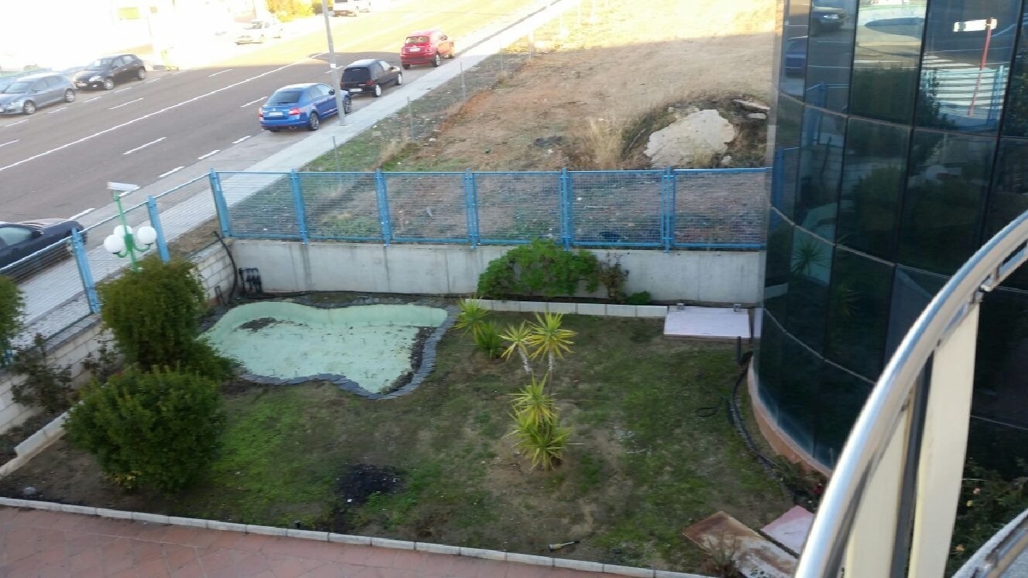 till salu butik Ronda Sur-Ctra De Sevilla Badajoz 3