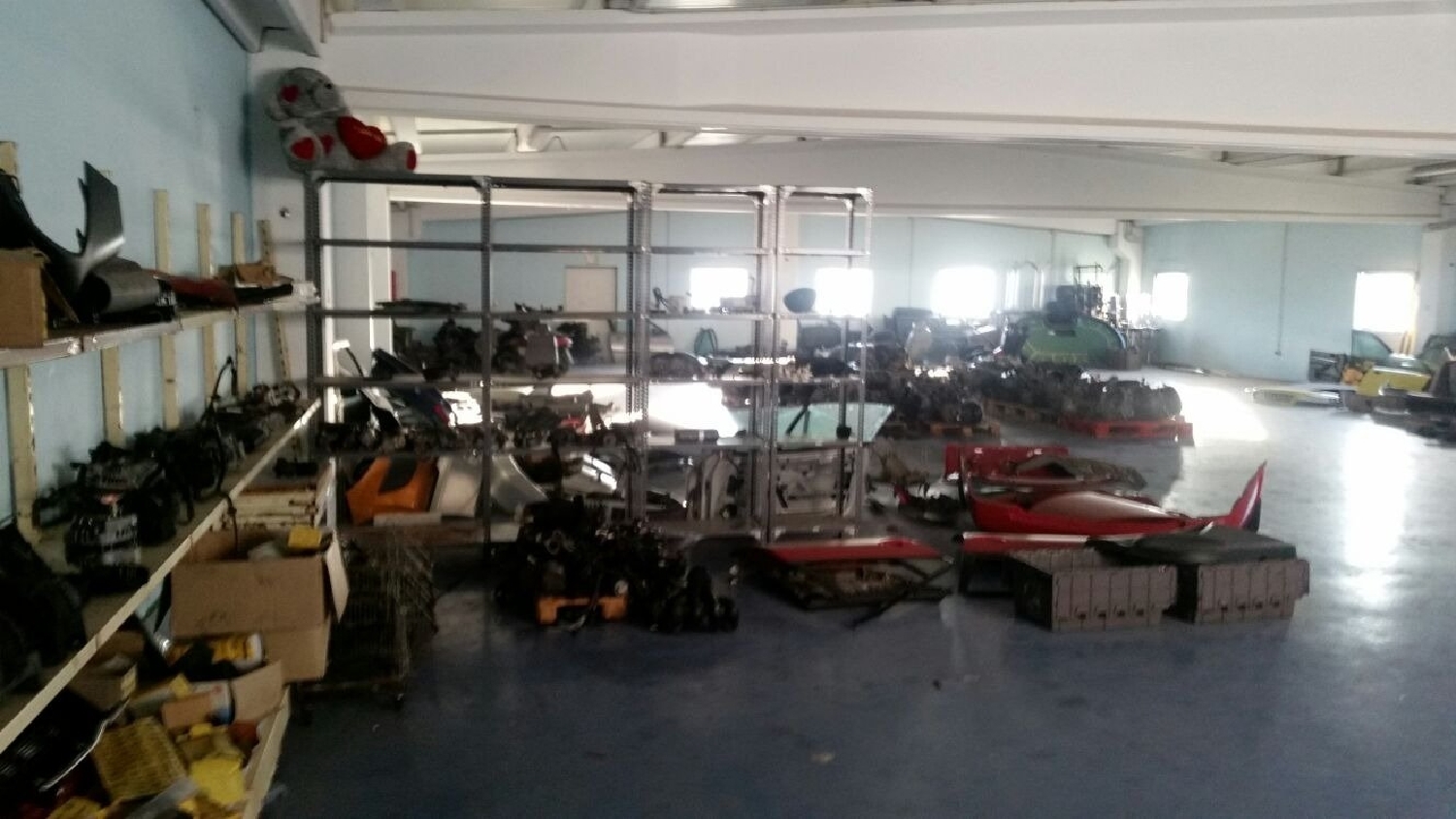 till salu butik Ronda Sur-Ctra De Sevilla Badajoz 2