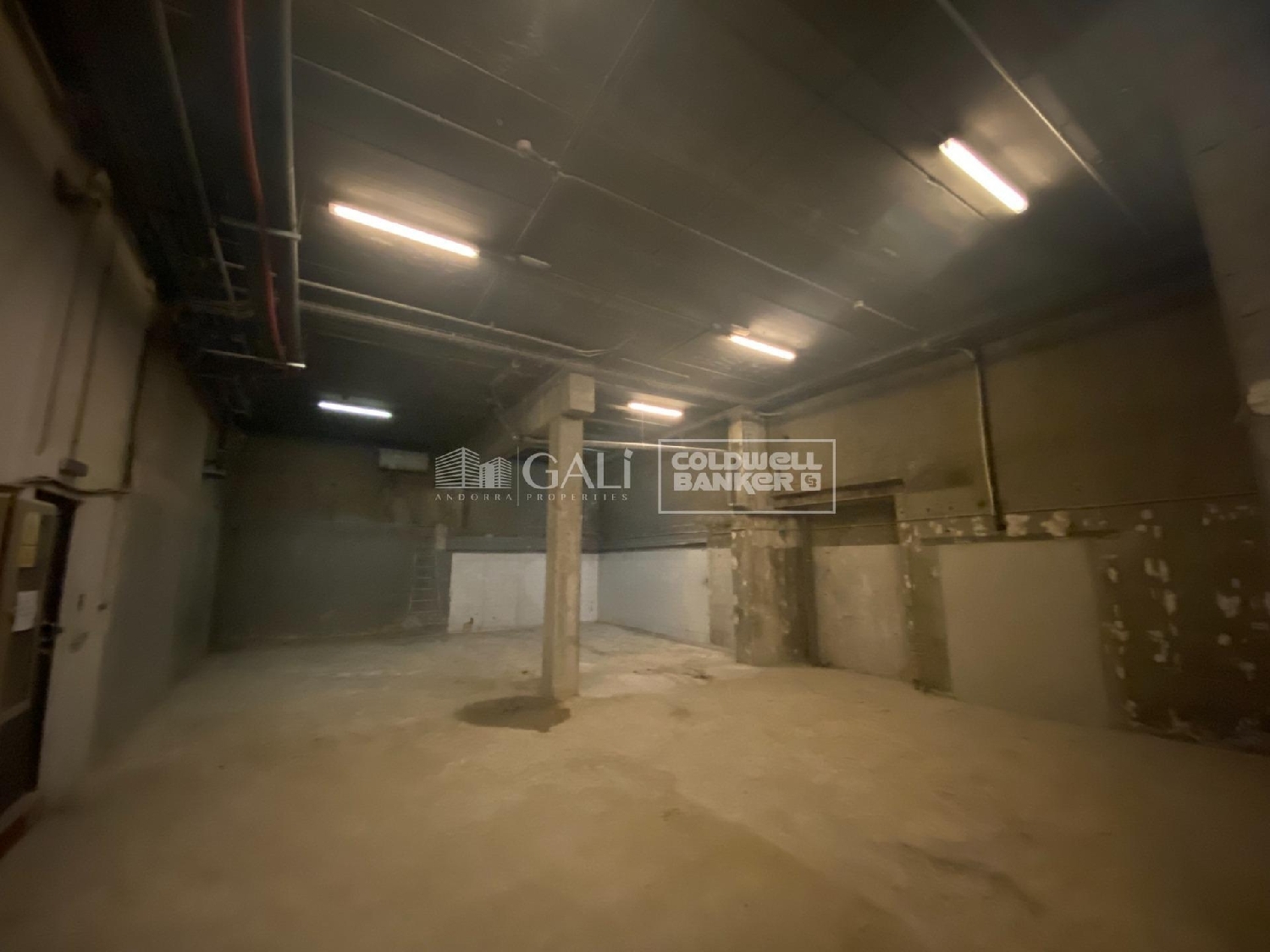 till salu butik Santa Coloma D'andorra Andorra La Vella 3