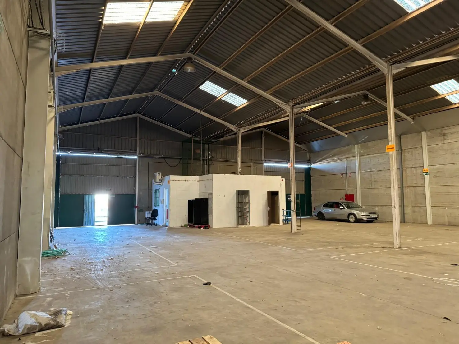  till salu butik Santa Engracia Badajoz 5