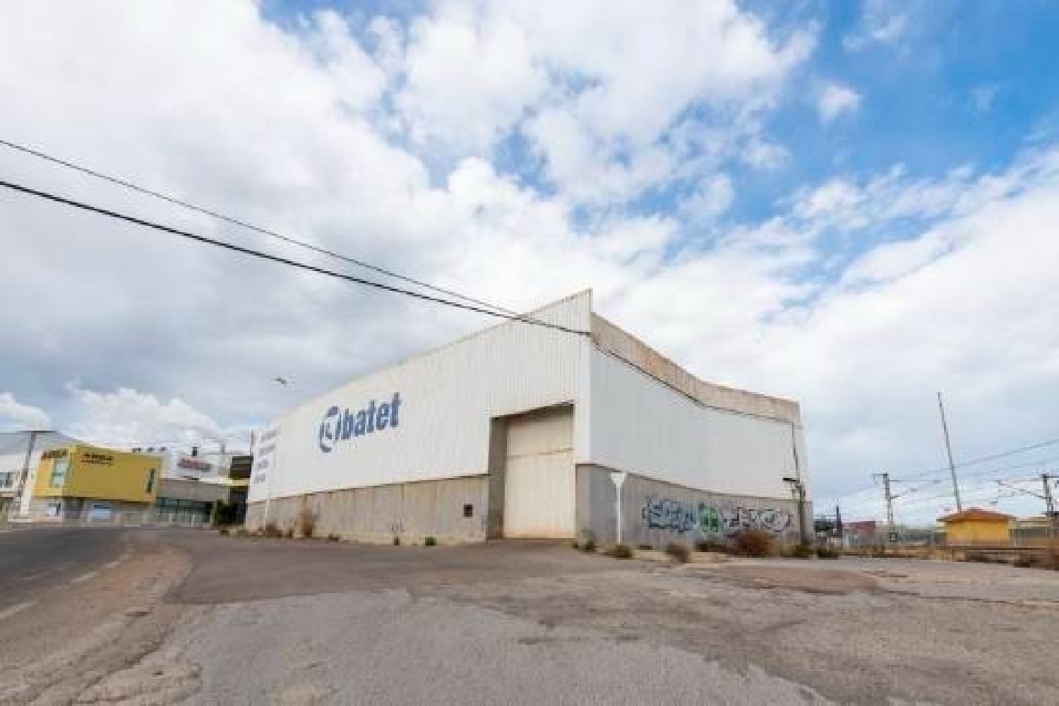  till salu butik Santa Quitèria Plana Alta 1