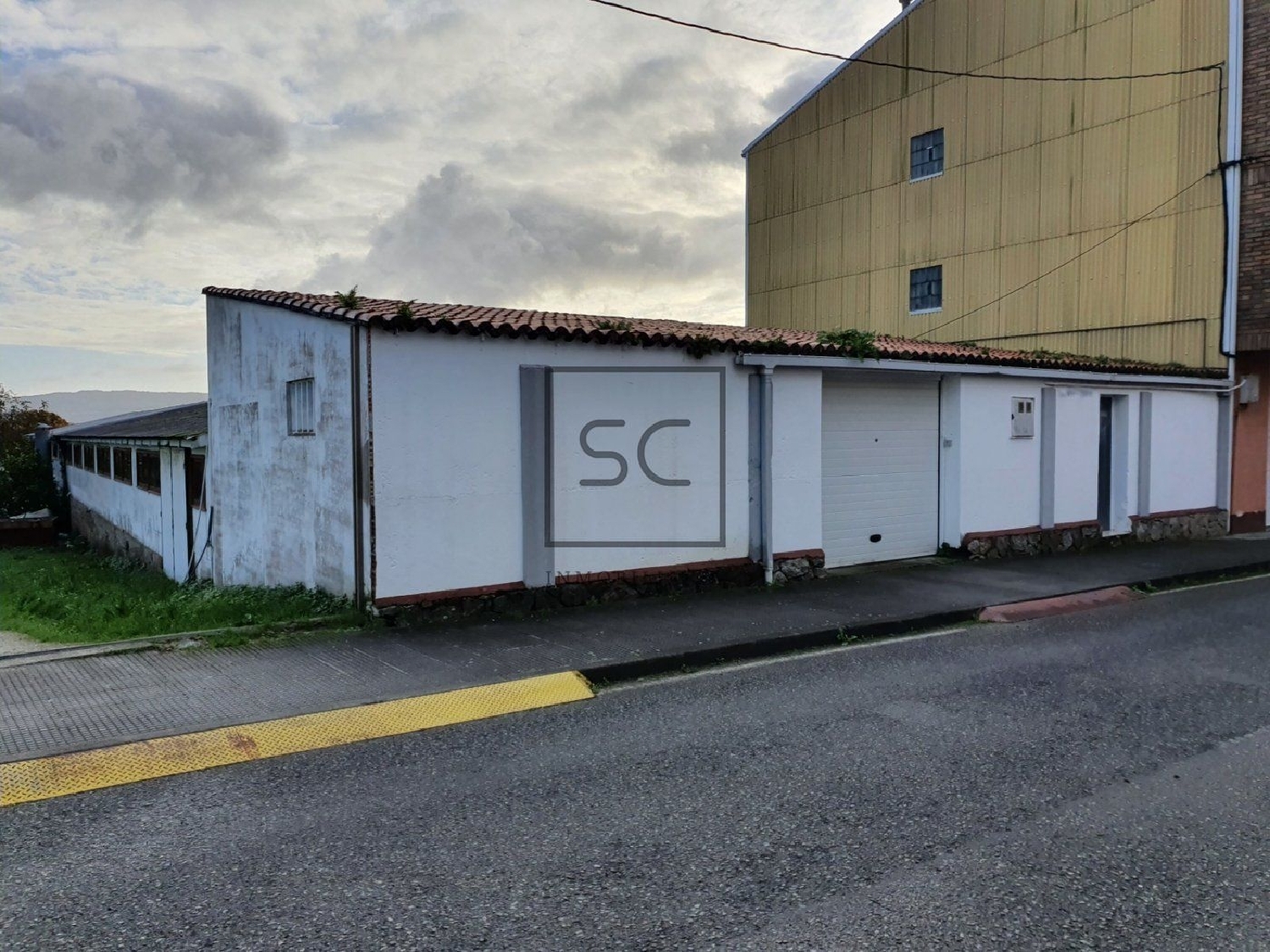  till salu butik Serantes Ferrol 1