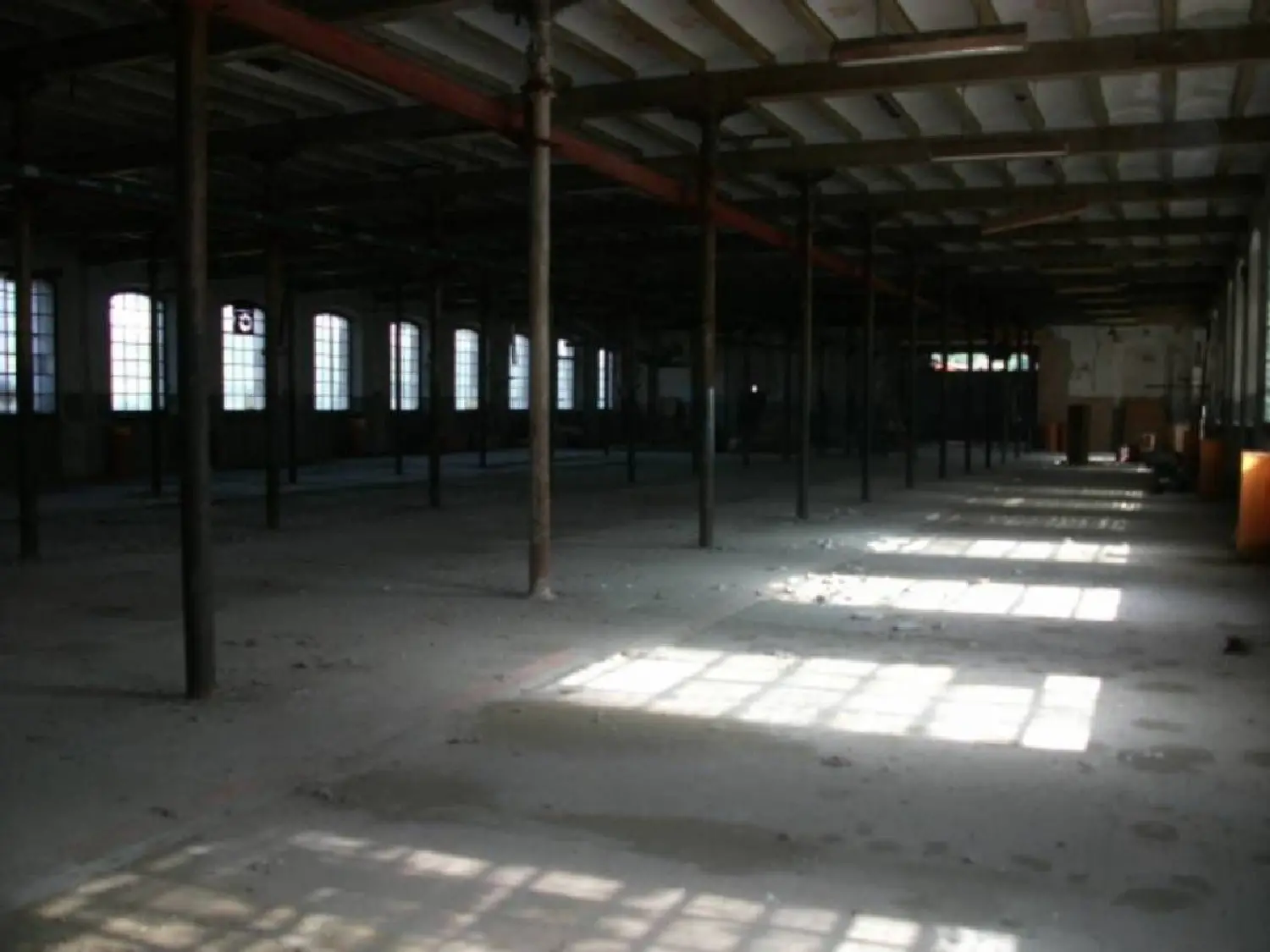 till salu butik Súria Bages 2