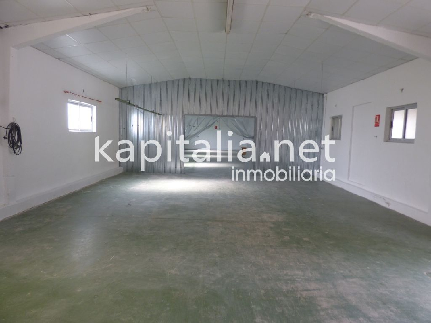  till salu butik Urbanitzacio El Pilar Vall D'albaida 4
