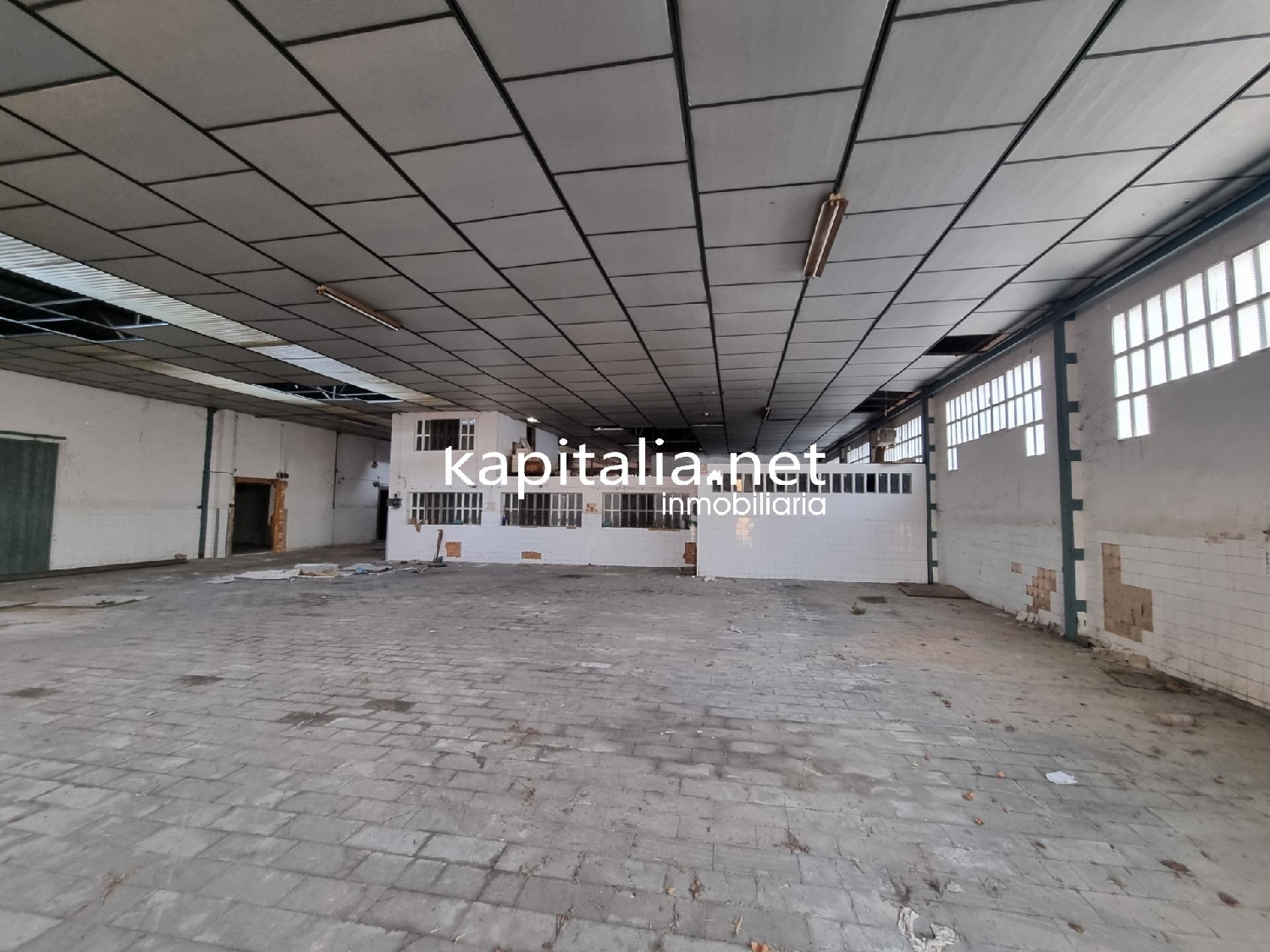  till salu butik Urbanització D'hèlios Vall D'albaida 1