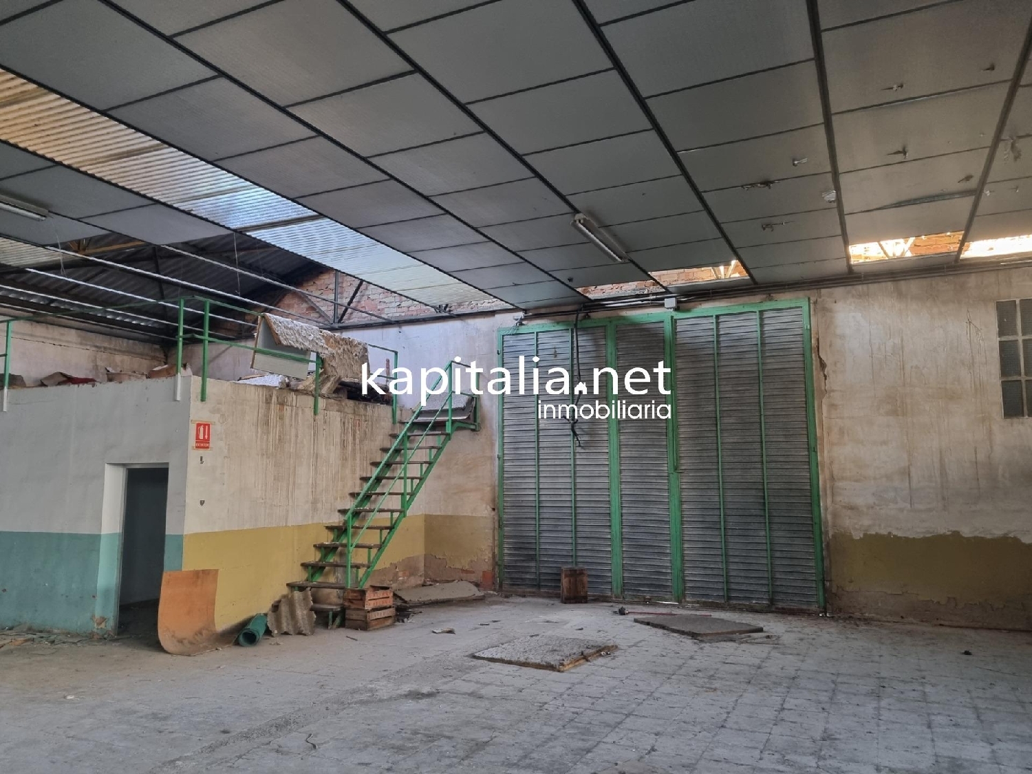  till salu butik Urbanització D'hèlios Vall D'albaida 4