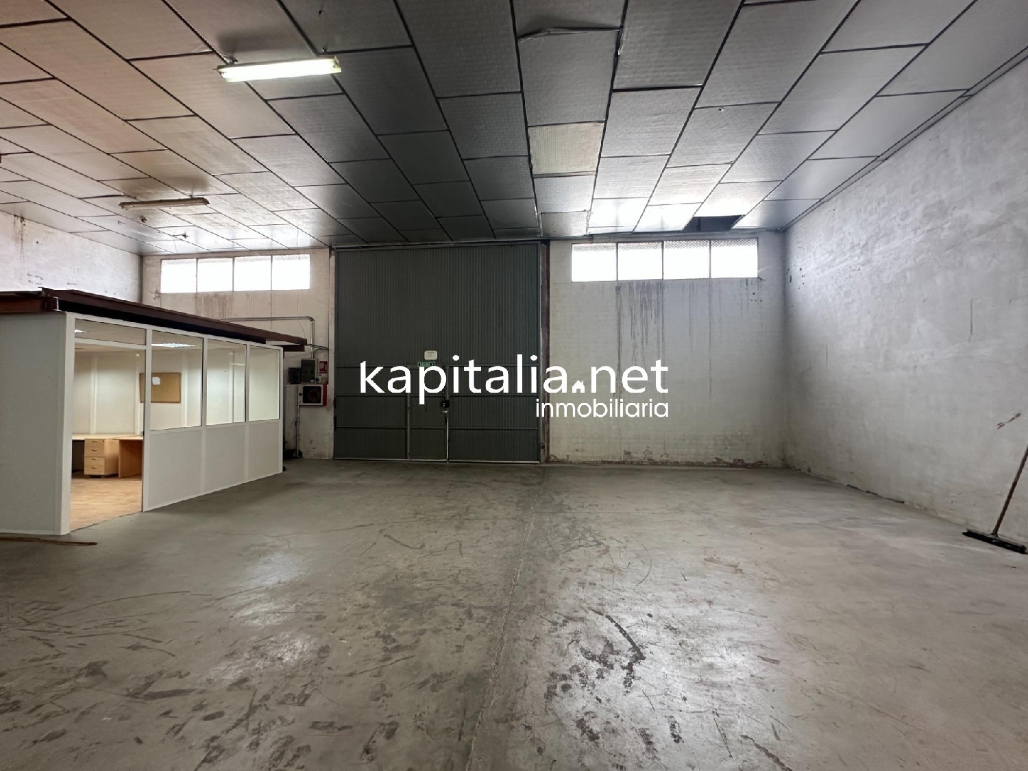  till salu butik Urbanitzacio El Pilar Vall D'albaida 7