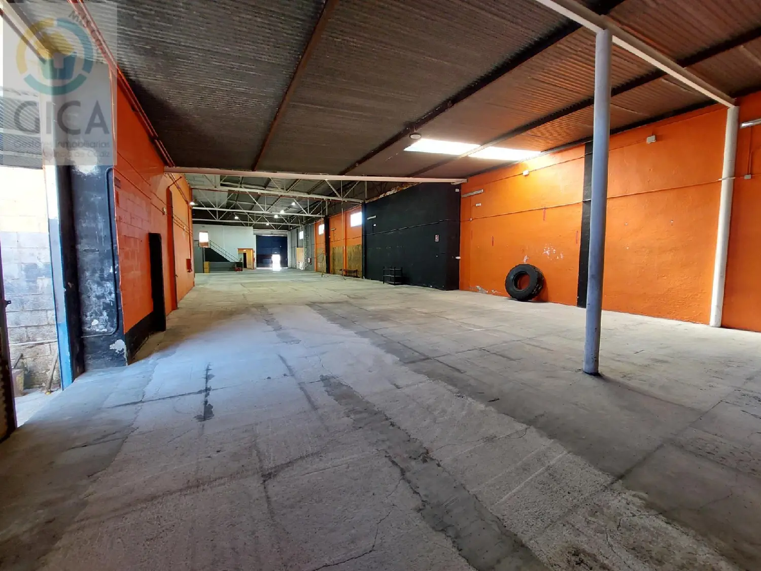 till salu butik Urbanización Santa Agueda Campo De Gibraltar 1