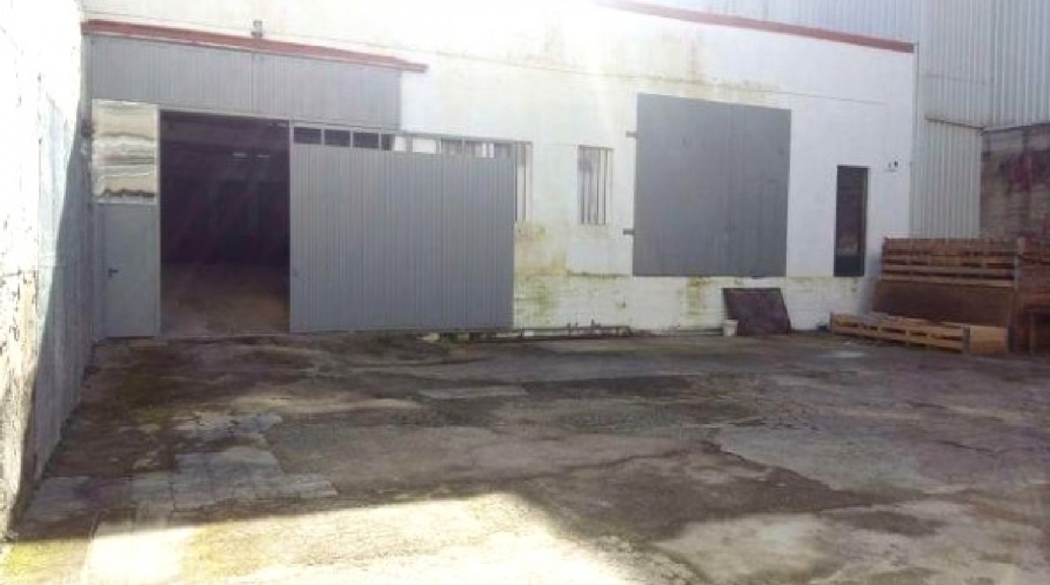 till salu butik Alboris Bergantiños 3