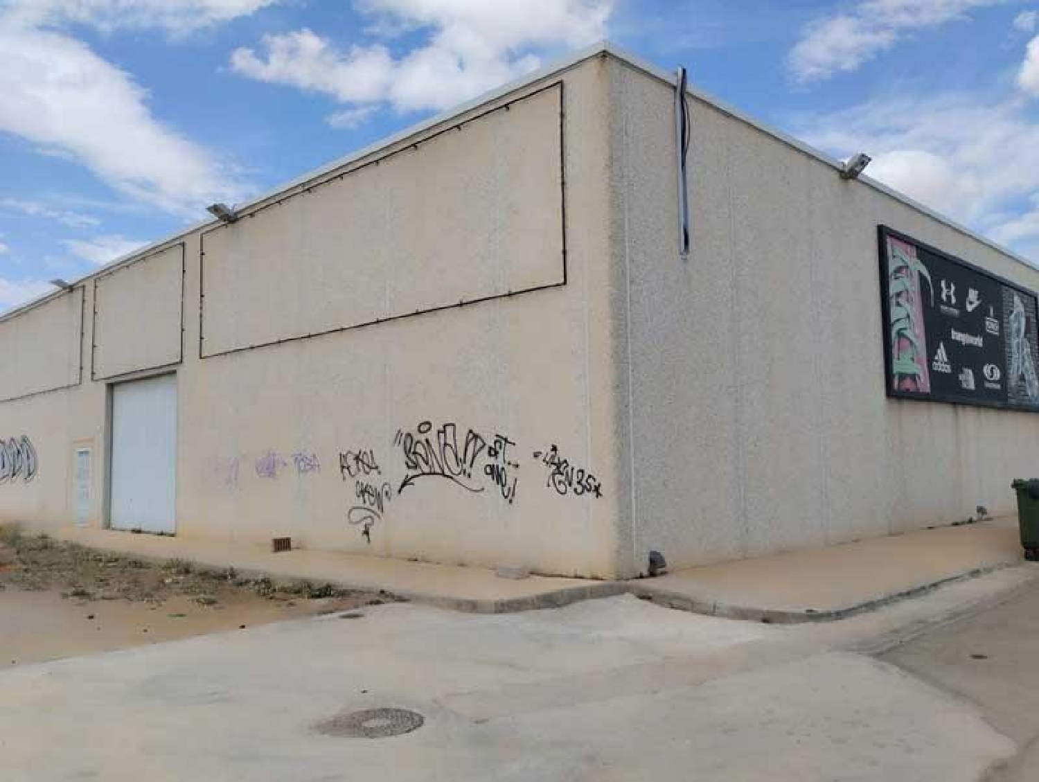  till salu butik Villarreal De Huerva Campo De Daroca 8