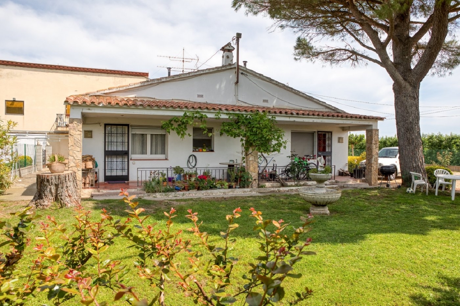 till salu radhus Palol Alt Empordà 2
