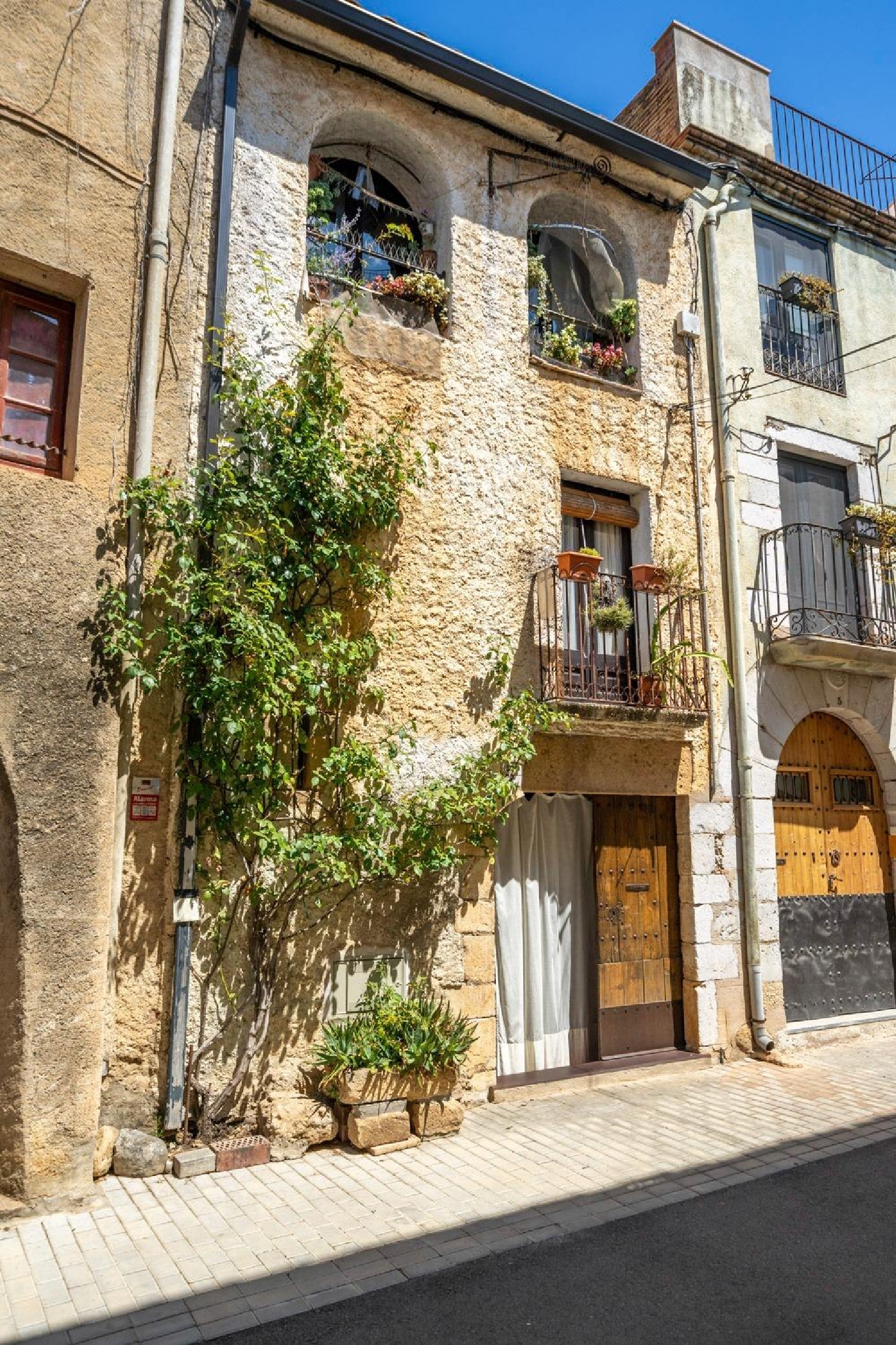 till salu radhus Pols Alt Empordà 2