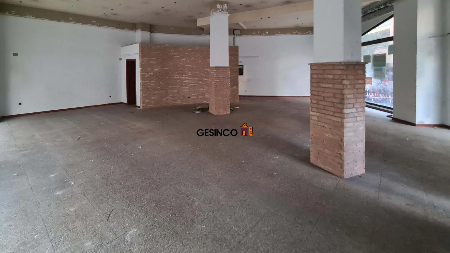  till salu lokal Urbanització D'hèlios Vall D'albaida 4