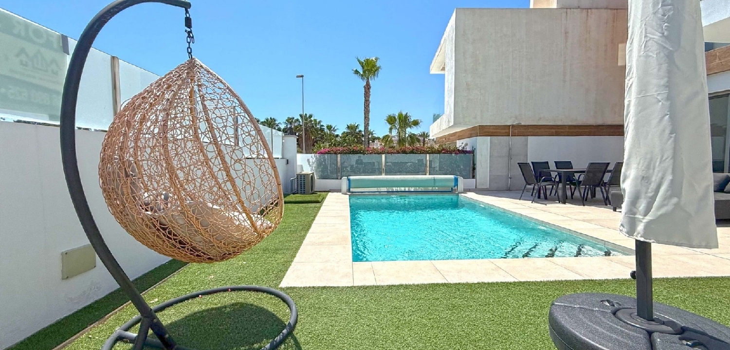  till salu villa Cabo Roig Baix Segura 4