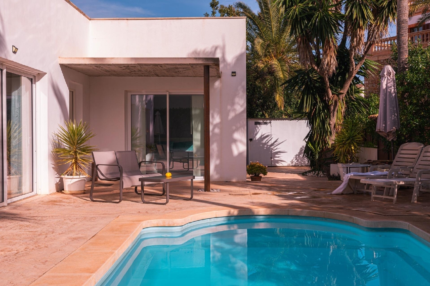  till salu villa Cala Bona Llevant 4