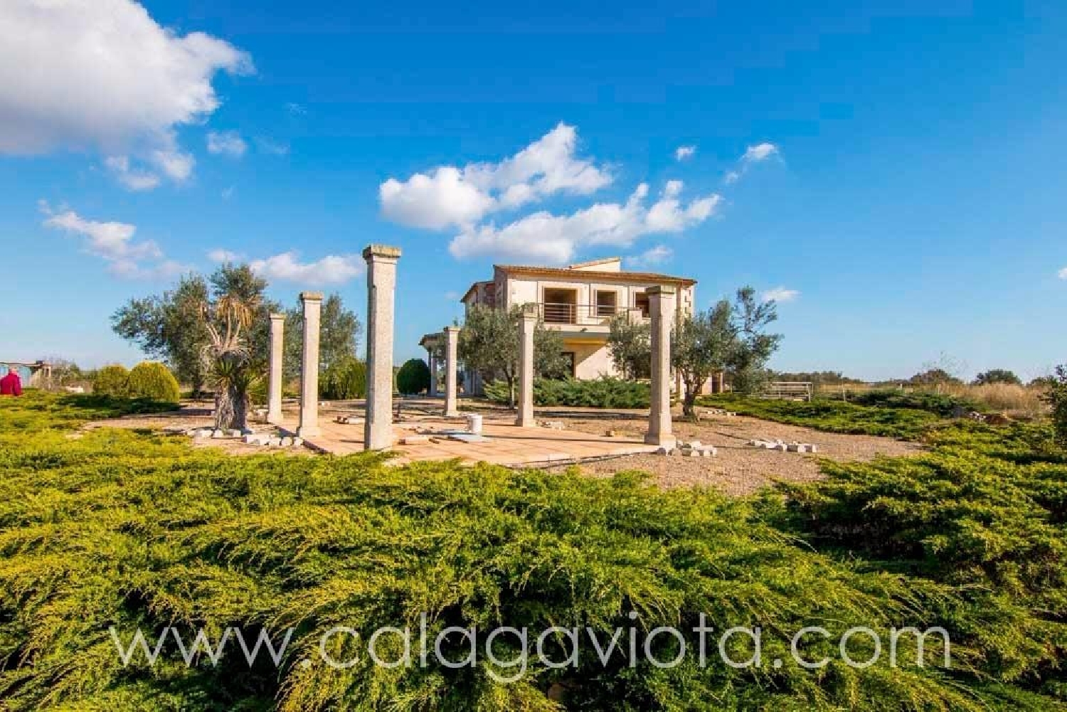 till salu villa Cala Mondragó Sud 2