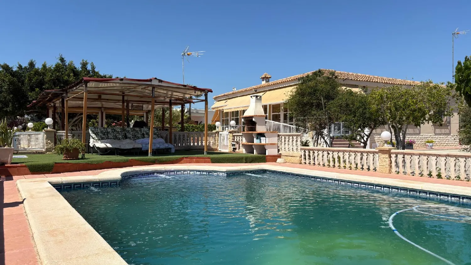  till salu villa Carolinas Alacantí 1