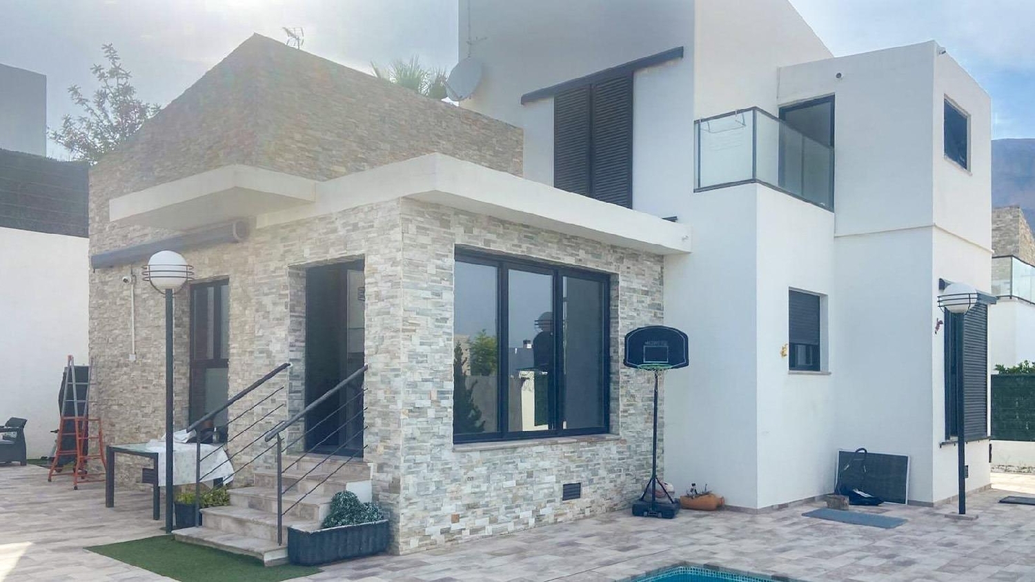  till salu villa Chirles Marina Baixa 2