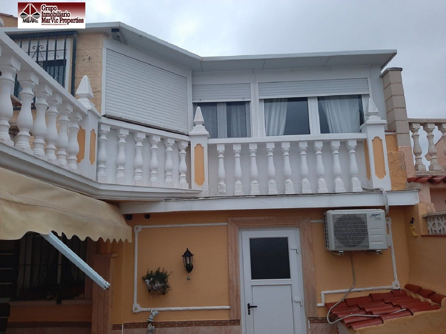 till salu villa Coloma Marina Baixa 3