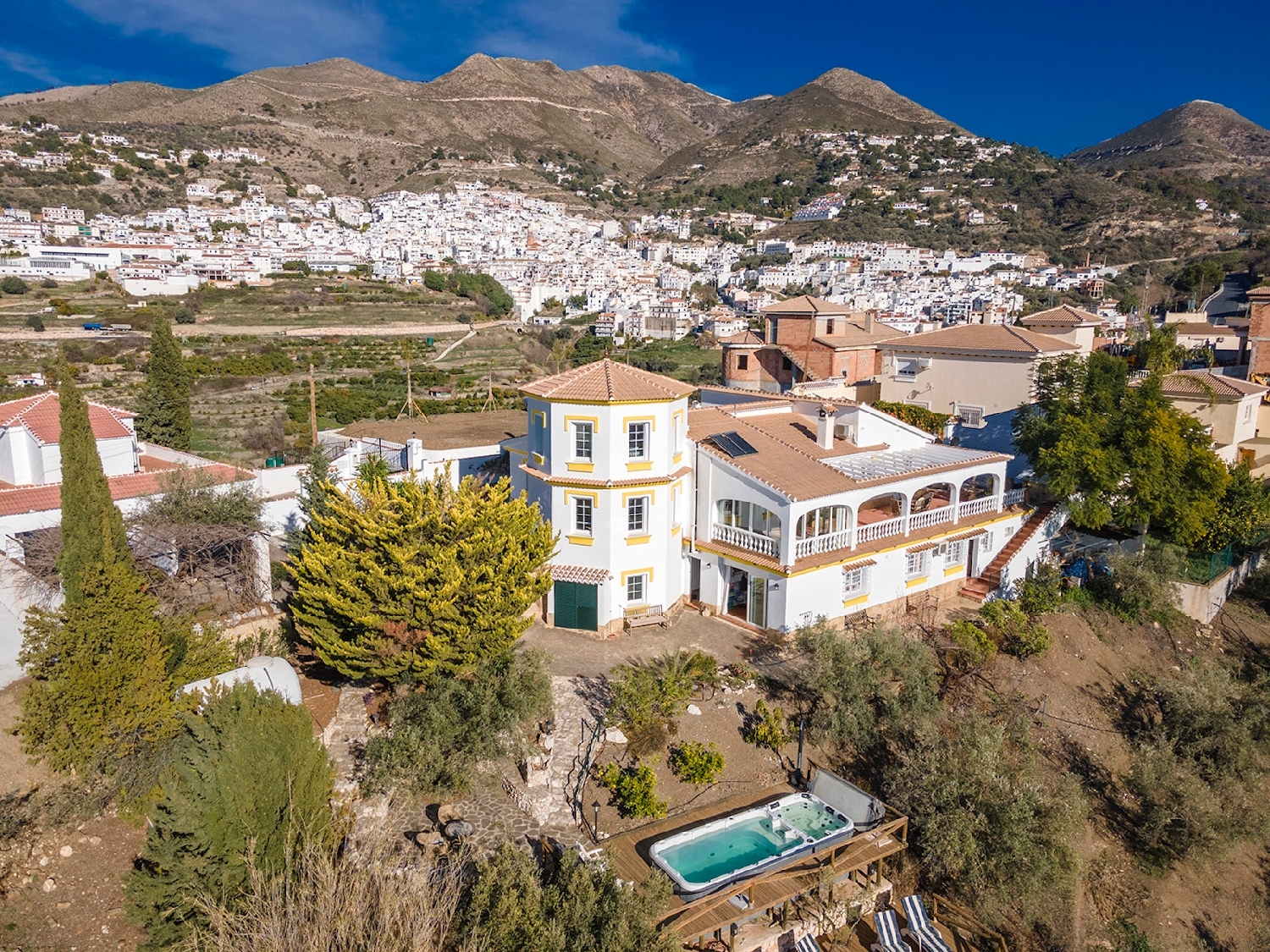  till salu villa Cómpeta Axarquía 1