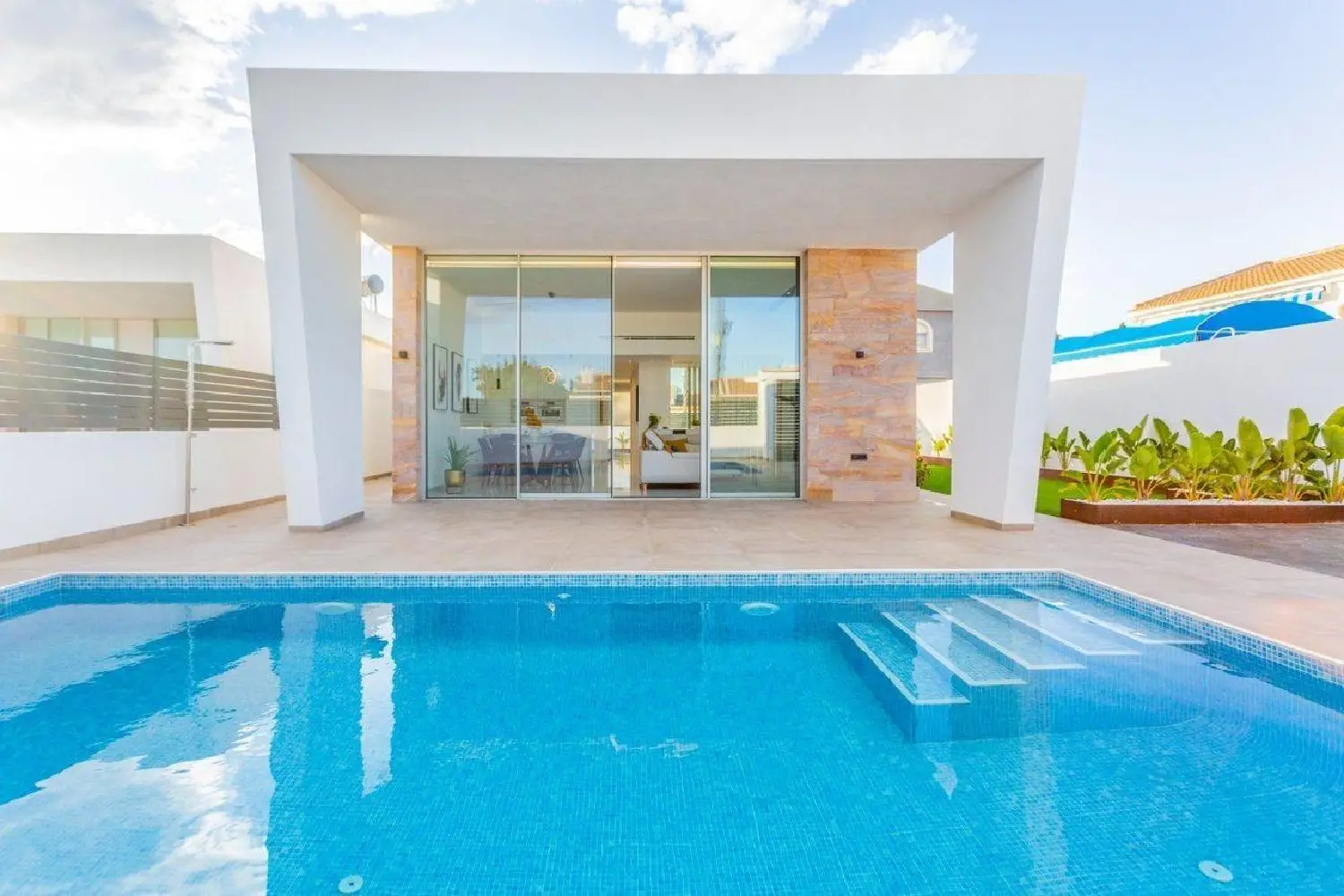  till salu villa El Chaparral Baix Segura 1