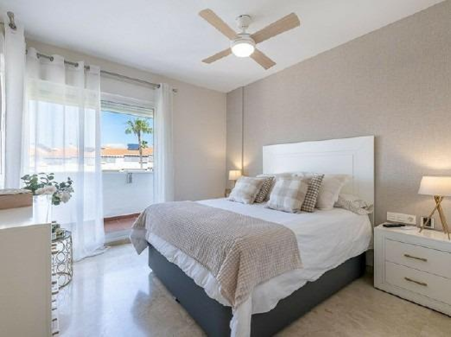  till salu villa El Chaparral Costa Del Sol Occidental 8